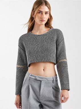 HERS & MINE Cropped Ribbed Knit Sweater SIZE M/L